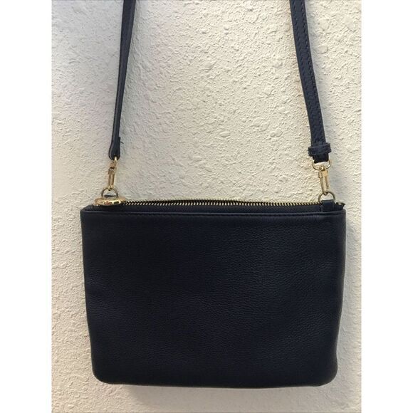 GiGi New York Navy Blue Crossbody adjust Handbag - Picture 8 of 9